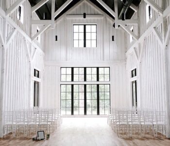 spain ranch black barn 06